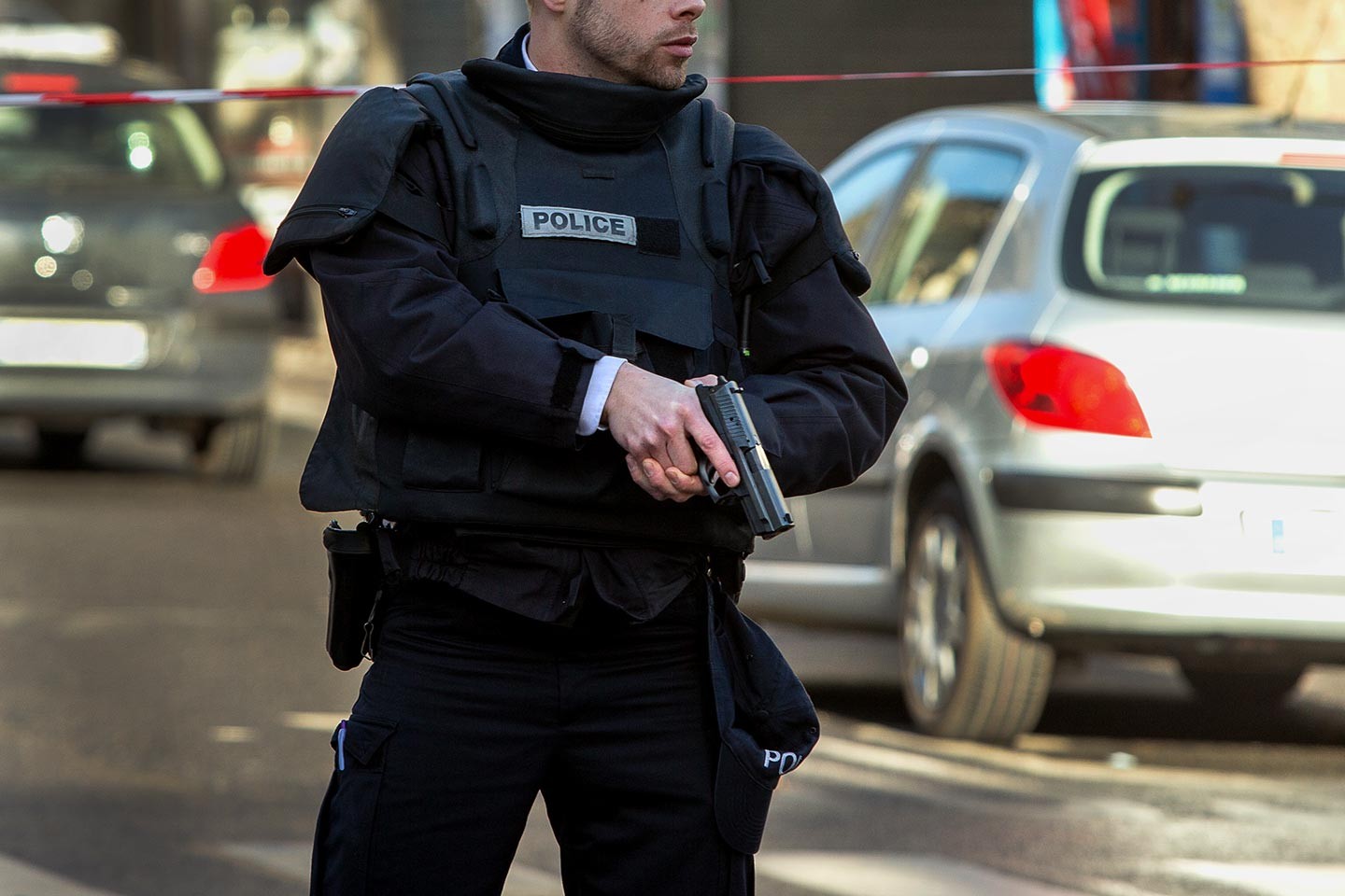 France : un homme de 37 ans tué par des policiers après des tirs à Beauvais