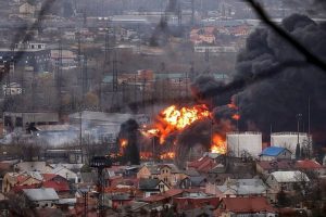 lviv-grande-ville-de-l-ouest-de-l-ukraine-relativement-epargnee-par-les-combats-jusqu-ici-a-subi-deux-frappes-russes-samedi-apres-midi-photo-afp-ronaldo-schemidt-1648324577