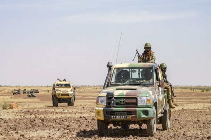 un-vehicule-de-l-armee-malienne-dans-le-desert-du-sahel-au-nord-du-mali-en-janvier-2021-photo-afp-hans-lucas-frederic-petry-1652647260