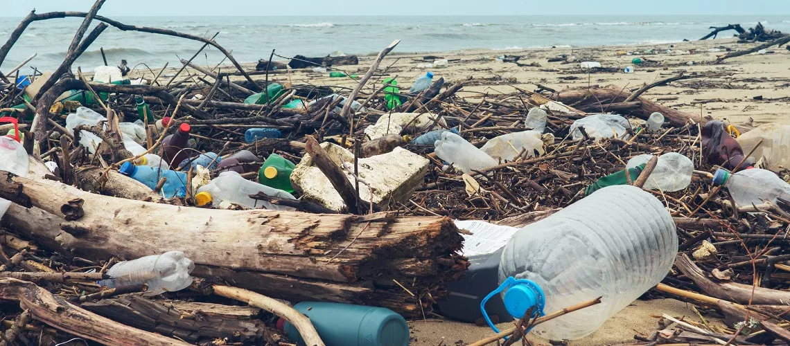 pollution_blog_shutterstock_1054684892_1140x500.jpg