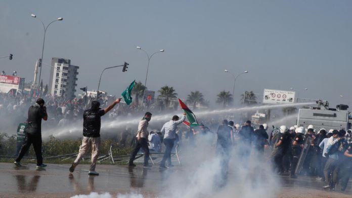 w980-p16x9-2023-11-05T142953Z_1376485366_RC2Z64ACME3Z_RTRMADP_3_ISRAEL-PALESTINIANS-PROTESTS-TURKEY-BASE