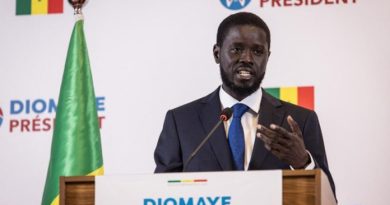 Sénégal: le général Tiani félicite Bassirou Diomaye Faye pour sa victoire