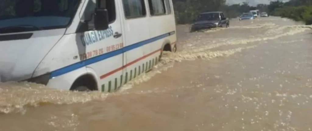 fermeture-de-la-route-Ouagadougou-Bobo-Dioulasso