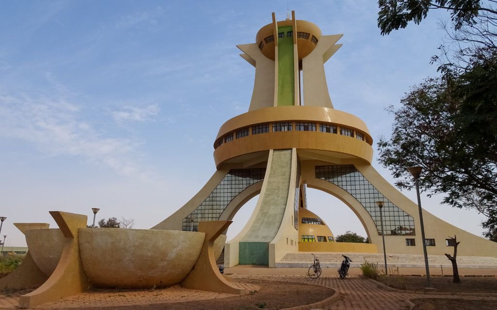 Burkina Faso : plus 30 millions de dollars de la BAD pour renforcer la résilience des jeunes et des femmes