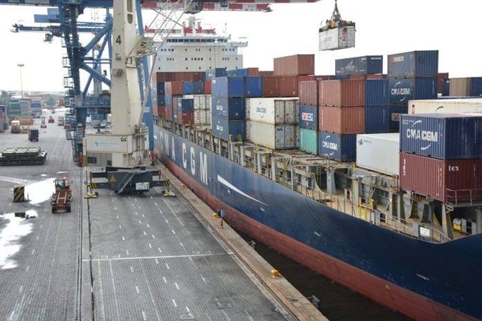 Côte d’Ivoire : le port autonome d’Abidjan suspend l’augmentation des taxes sur les véhicules