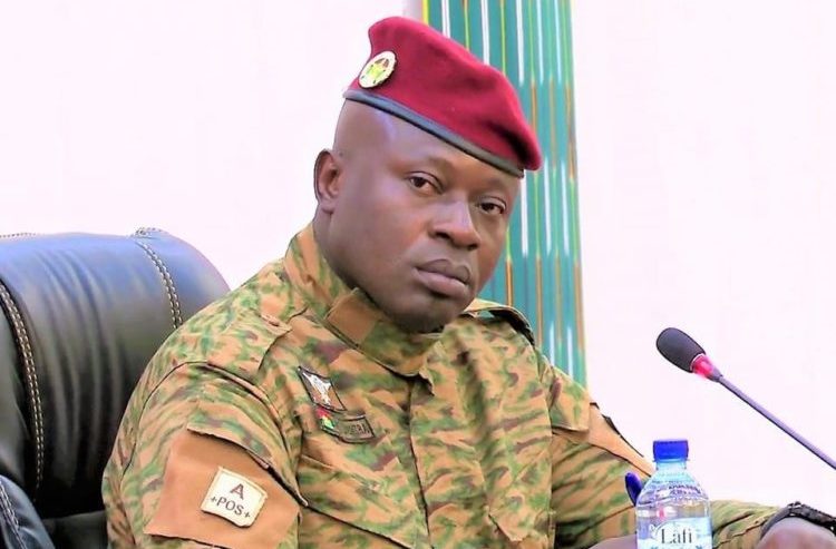 Burkina Faso : une société civile réclame l’extradition de l’ex-président Damiba