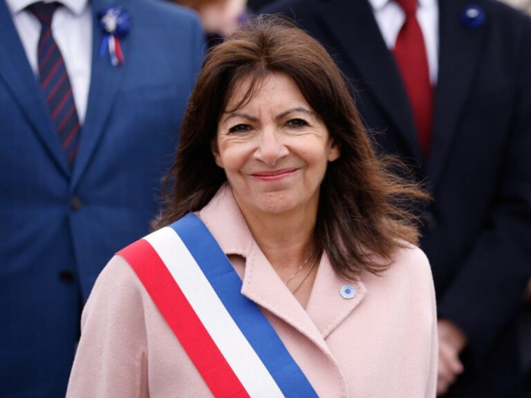 France : Anne Hidalgo renonce à briguer un nouveau mandat à la mairie de Paris