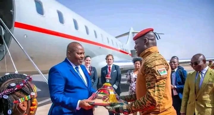 Faustin-Archange Touadera en visite officielle au Burkina Faso