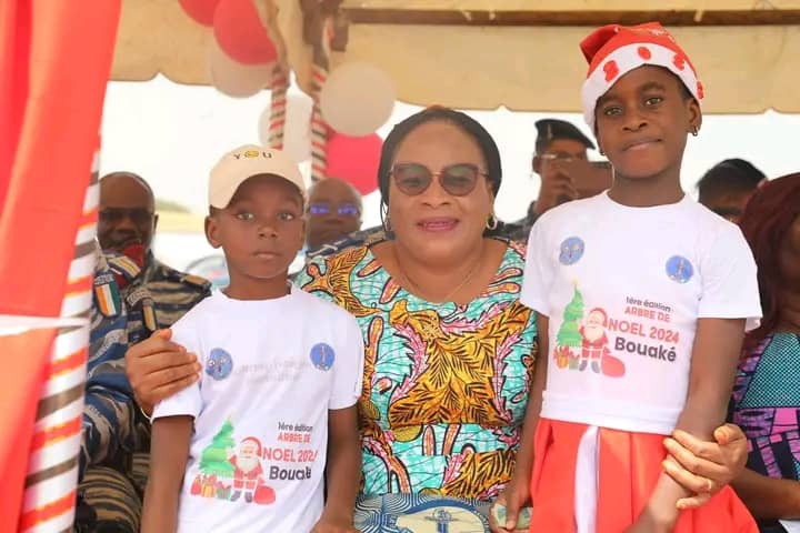 Arbre de Noël / Bouaké : plus de 200 enfants de gendarmes cadeautés