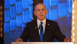 La Pologne menace d’arrêter Netanyahu s’il assiste à la cérémonie commémorative de l’Holocauste