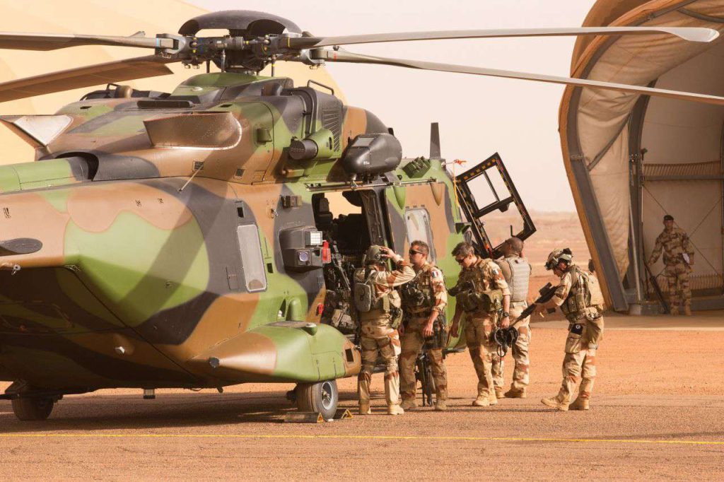 Tchad : les troupes françaises entament leur retrait avec un premier contingent