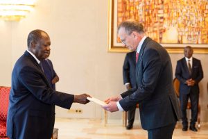 Présidence : 5 nouveaux ambassadeurs présentent leurs lettres de créance