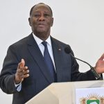 Alassane Ouattara maintient le suspense sur sa candidature, mais reste à la tête du RHDP