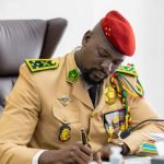 Guinée : le mandat présidentiel passe à 7 ans, Doumbouya désormais éligible